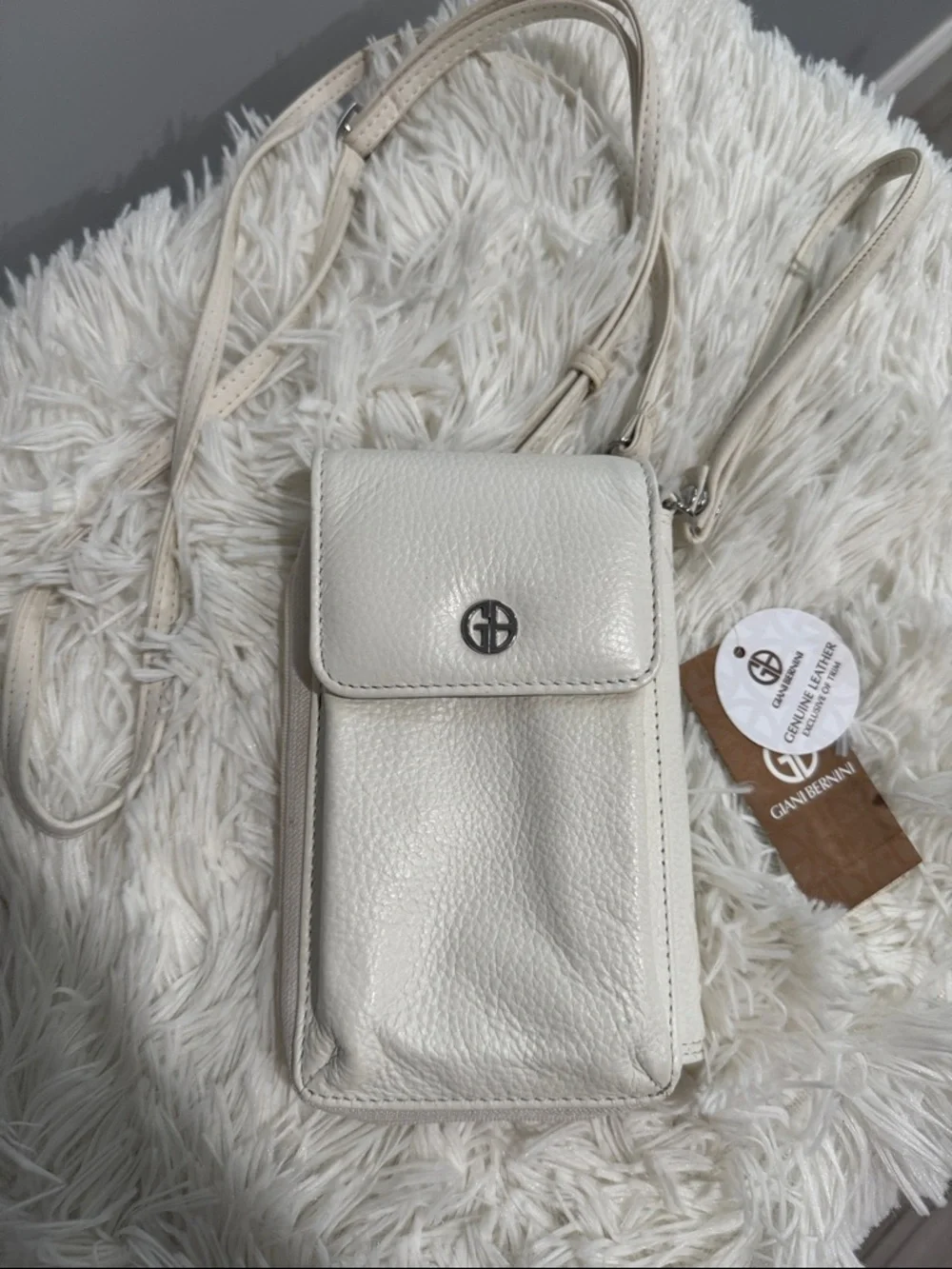 Giani Bernini White Wristlet Phone Crossbody